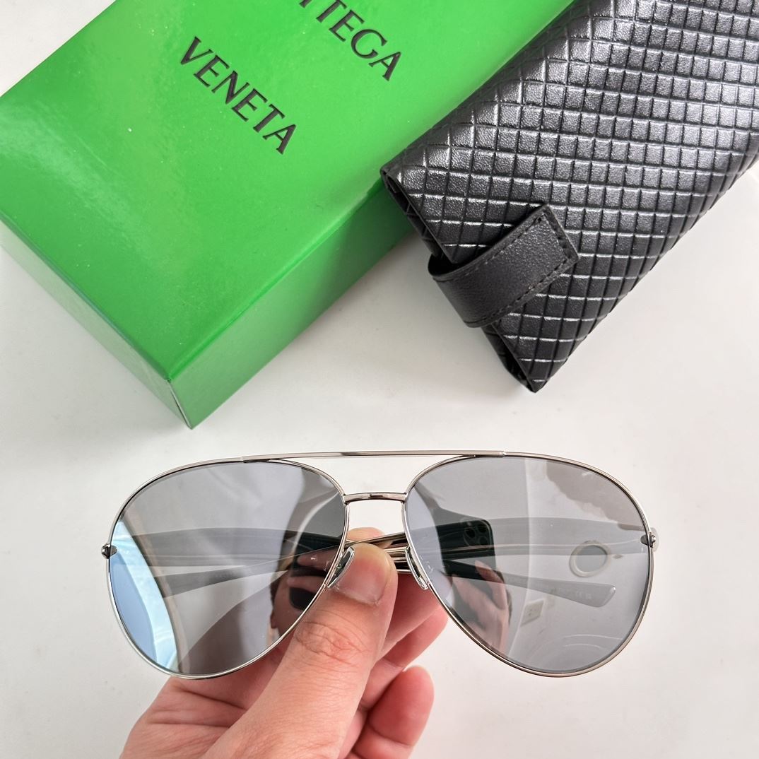 Bottega Veneta Sunglasses